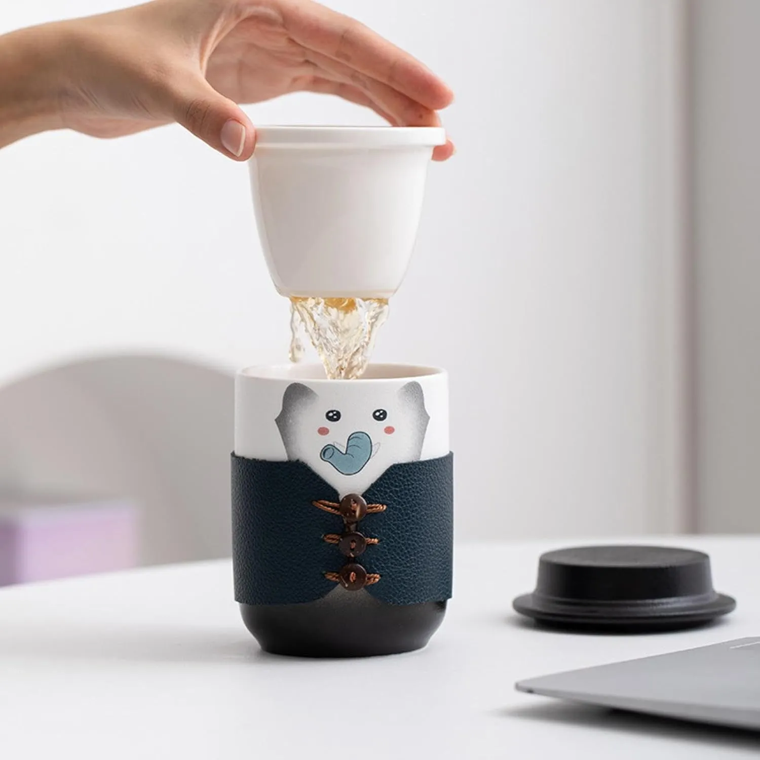 350ml/12oz Creative Cute Pet Ceramic Cap Mug Cute Couple Office Tea Separation Cup-Gentleman's Cup (Duck) Safety Kit
