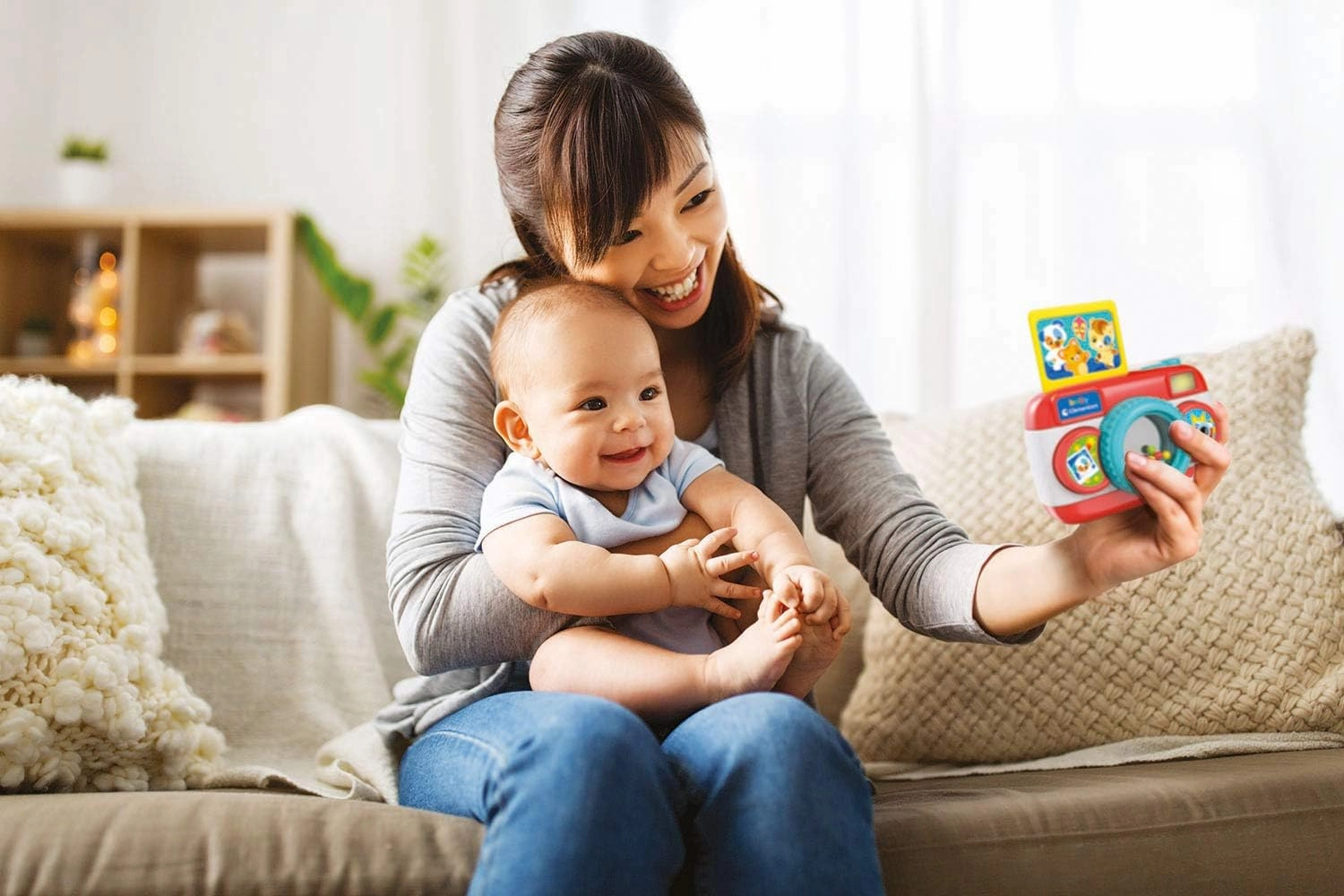 Clementoni - Baby Camera Camera Early Age Electronic Musical Activity Centre for Children 9 Months , Single, 17440, Multicoloured, Small