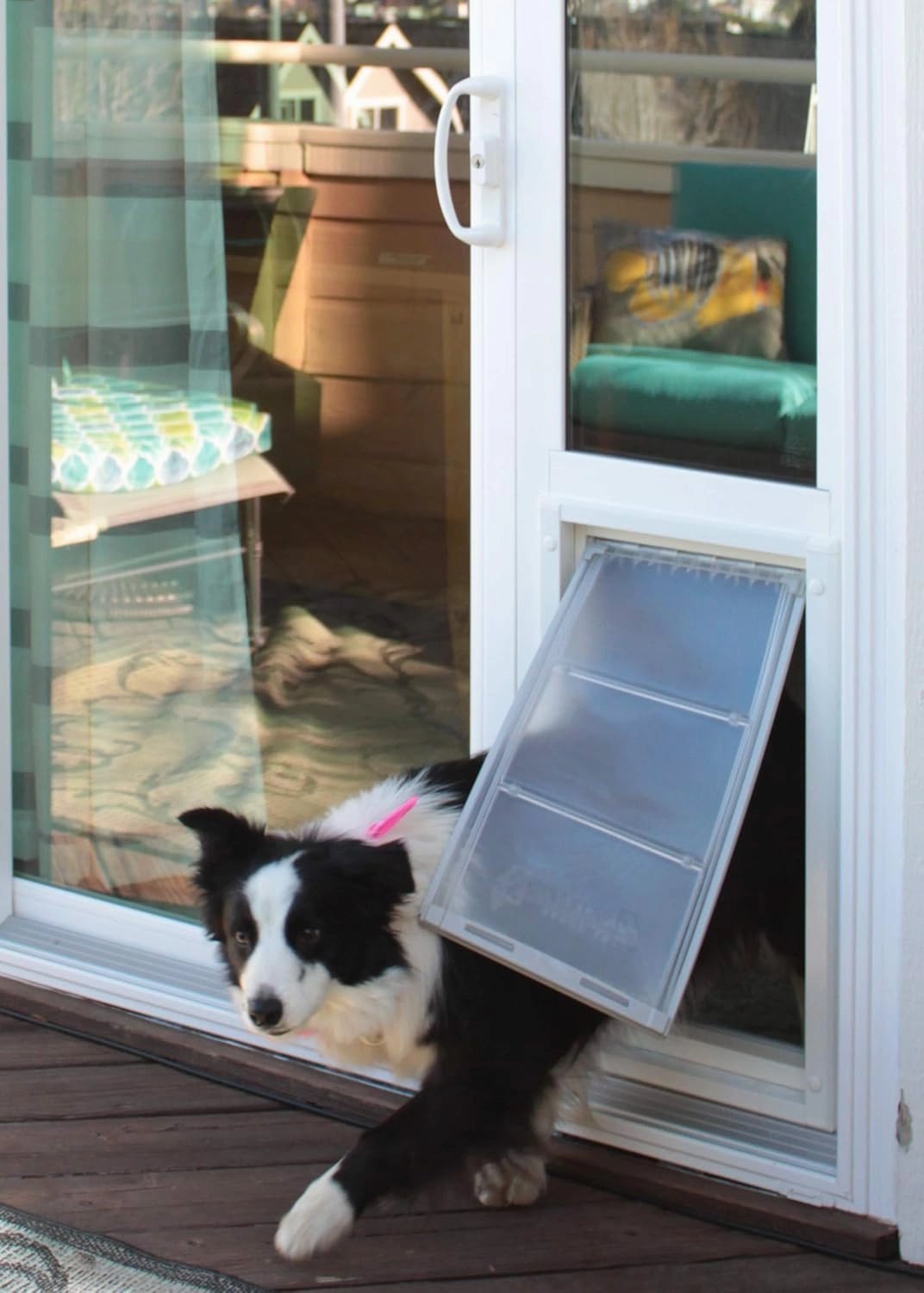 Endura Flap Pet Door for Vinyl Sliding Glass Doors | Weatherproof & Insulated Dog Door for Vinyl Sliders | Durable with Secure Locking Cover | White, Large Flap, 77.25"-80.25" Slider Height