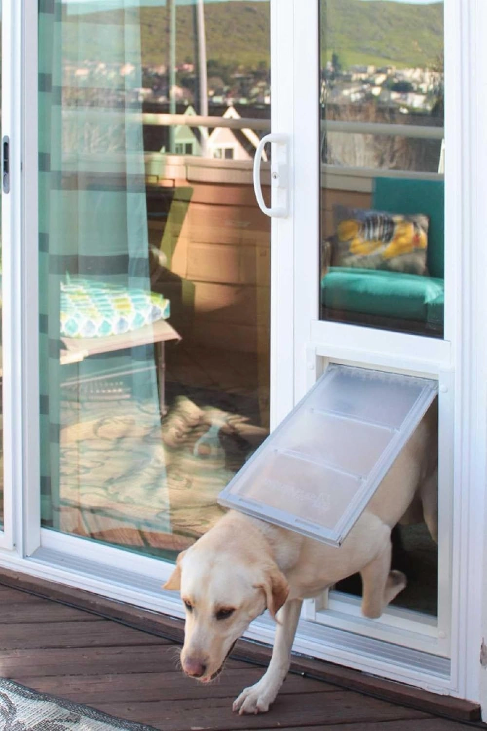 Endura Flap Pet Door for Vinyl Sliding Glass Doors | Weatherproof & Insulated Dog Door for Vinyl Sliders | Durable with Secure Locking Cover | White, Large Flap, 77.25"-80.25" Slider Height
