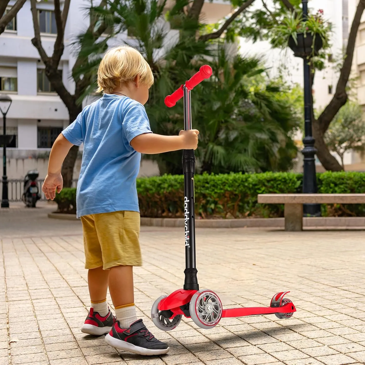 Kids Kick Scooter, 3 Wheeled Scooter for Kids, Child/Toddlers Toy, Adjustable Height, Anti-Slip Deck, Flashing Wheel Lights, for Boys/Girls 3-12 Year Old