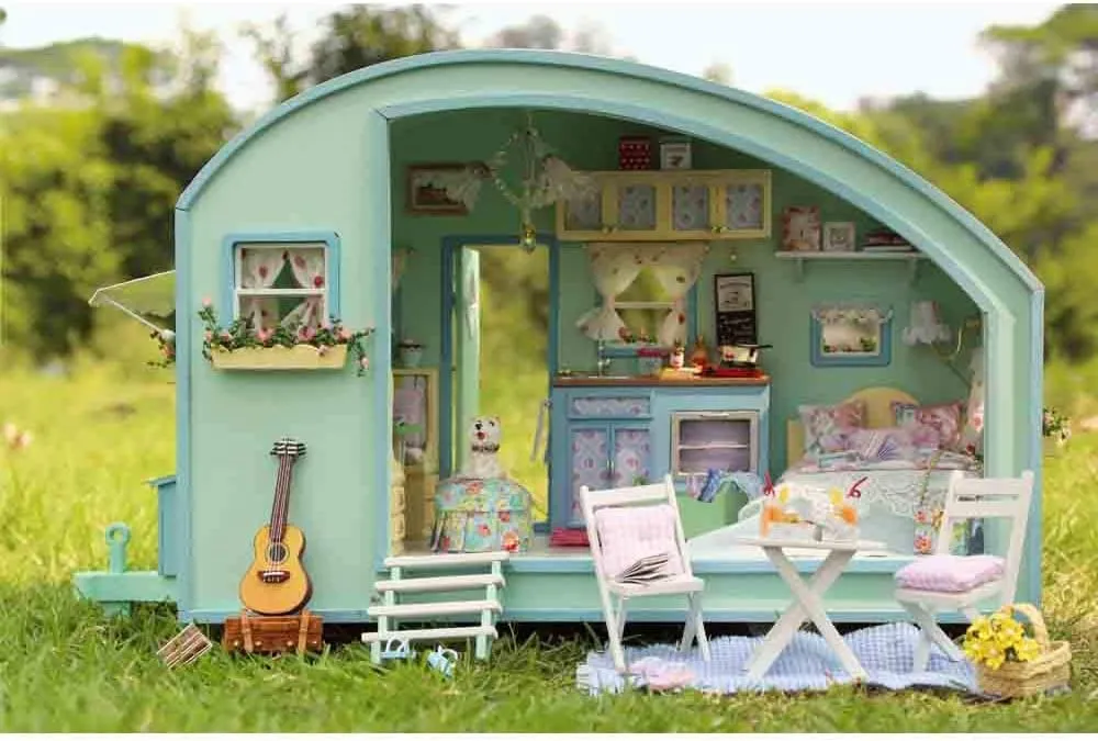 MAGQOO Wooden Dollhouse Miniature with Furniture DIY Dollhouse Kit DIY House Kit Tiny House Kit with Voice Control and Music Movement 1:18 Scale Creative Room Idea(Time Travel)