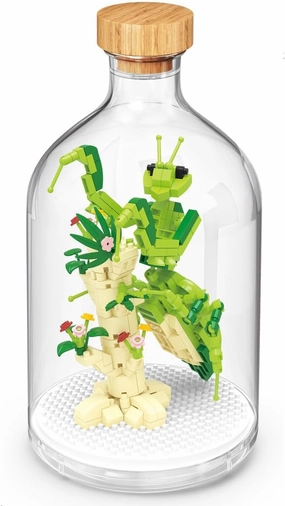 Mantis Miniature Insect Friends Building Set Creative Party Favors and Gifts for Nature Lovers - Office and Home Decor Mini Bugs Building Blocks Gift for Boys and Girls