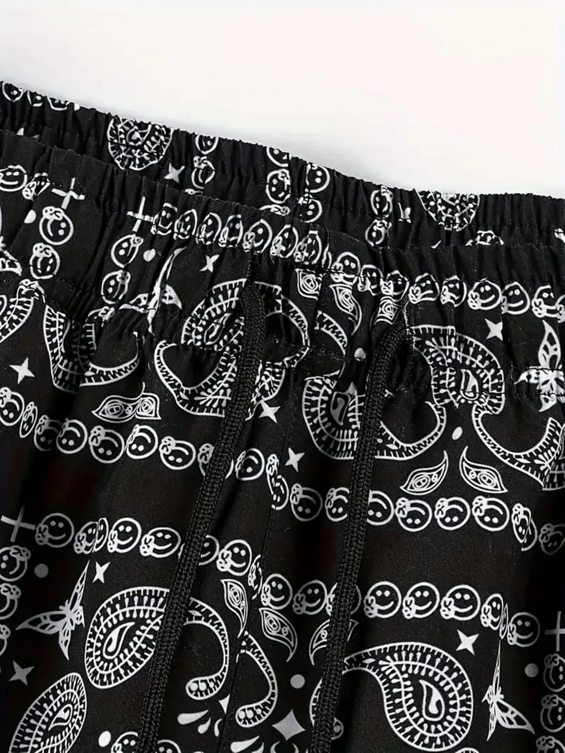 Men's Paisley Shorts Mesh Graphic Print Casual Beach Shorts Athletic Gym Workout Running Short Retro Pants