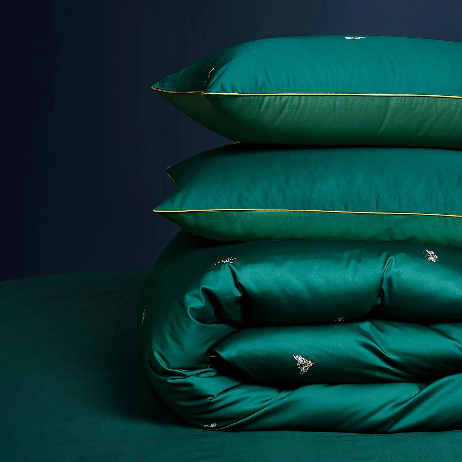 mixinni Dark Green Duvet Cover Queen Size, 100% Long Staple Cotton Honeybee Floral Pattern 3pc Bedding Duvet Cover Set with Zipper Ties 2 Pillowcases Perfect for Him and Her-Queen Size