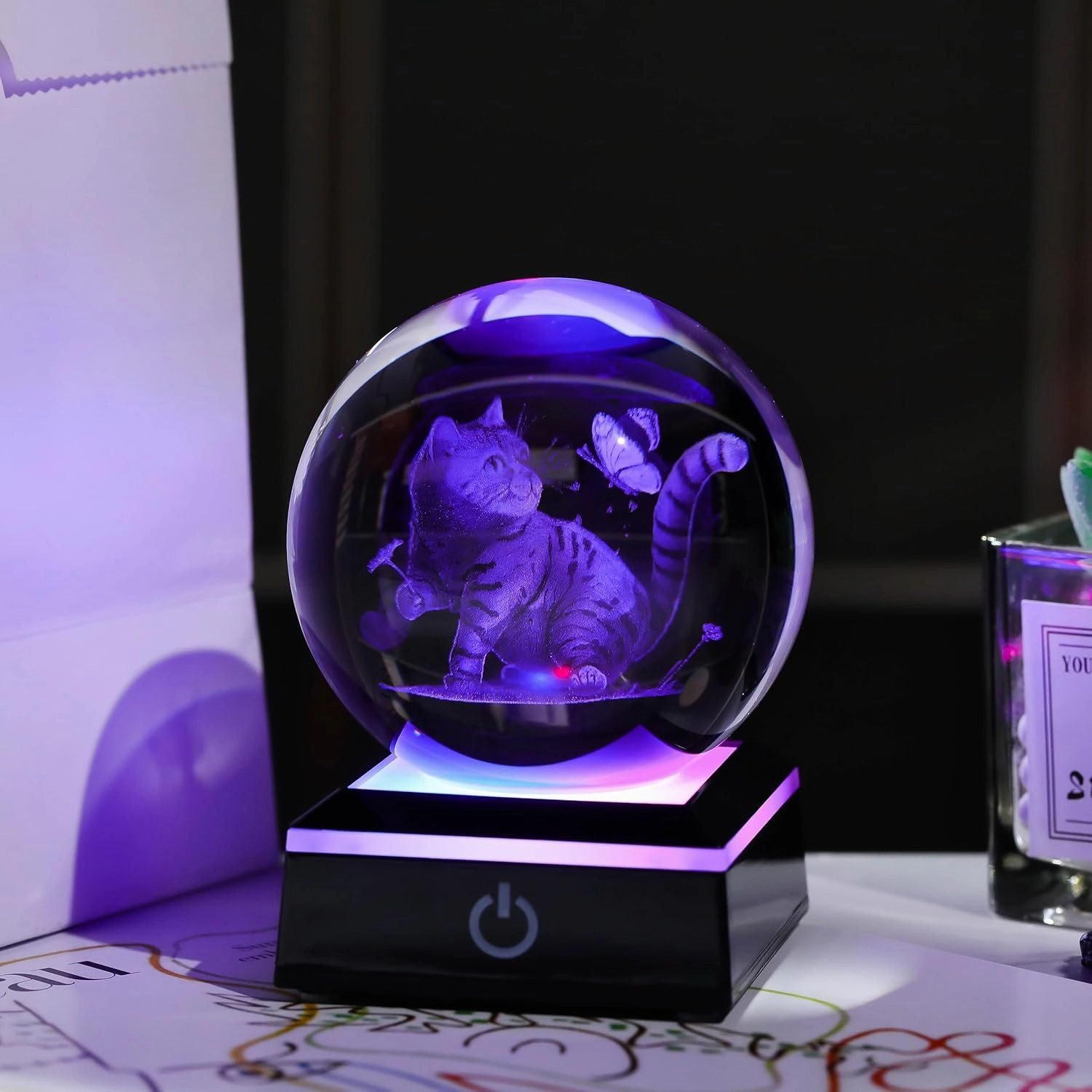 Qianwei Crystal Ball - 3D Laser Cat Decor Glass Animals Red Bird Figurines Statue & Night Light