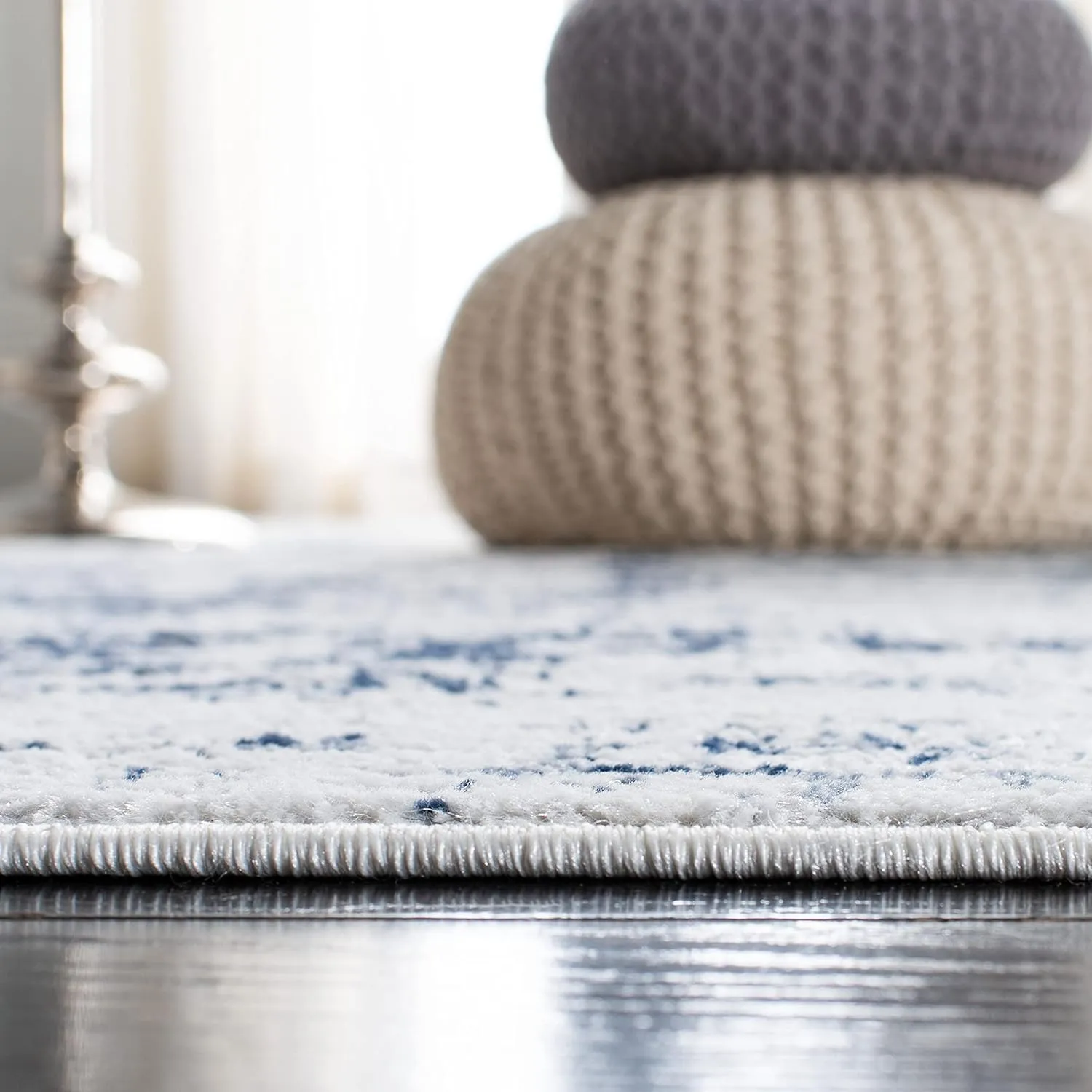 SAFAVIEH Amelia Collection Area Rug - 9' x 12', Ivory & Navy, Modern Abstract Design, Non-Shedding & Easy Care, Ideal for High Traffic Areas in Living Room, Bedroom (ALA700B)