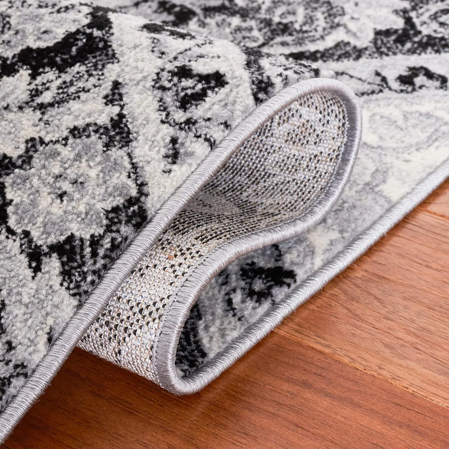 Safavieh Area Rug 8x10 - Brentwood Collection - Large - Black & Ivory, Diamond Damask Design, Non-Shedding & Easy Cleaning, Ideal for Living Room, Bedroom, Office, Dining Space (BNT827Z)
