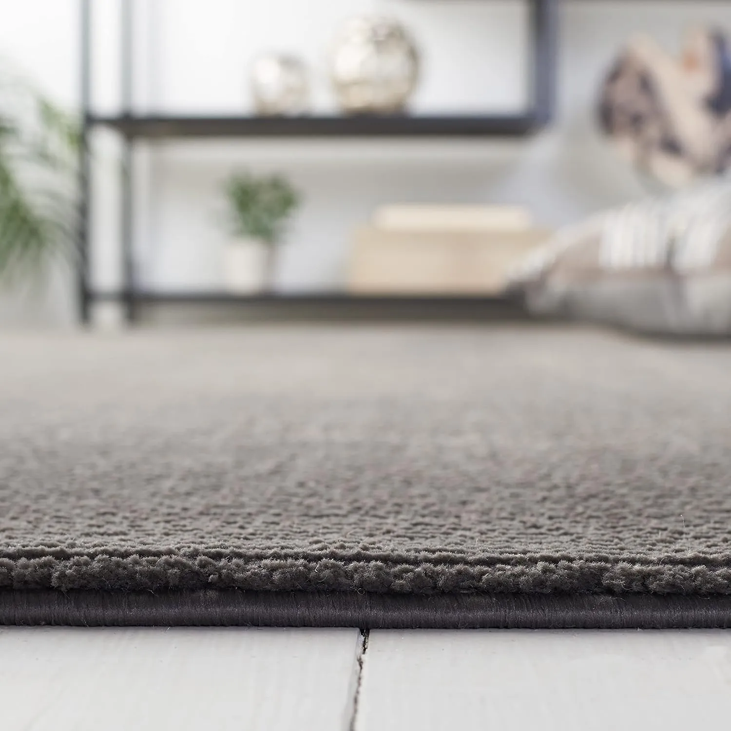 SAFAVIEH Area Rug 8x10 - Revive Collection - Large - Charcoal, Solid Pattern, Non-Shedding & Easy Cleaning, Ideal for Living Room, Bedroom, Office, Dining Space (REV102H)