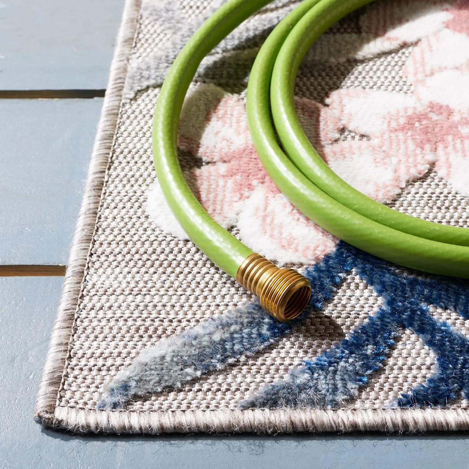 SAFAVIEH Cabana Collection Area Rug - 8' x 10', Grey & Navy, Tropical Design, Non-Shedding & Easy Care, Indoor/Outdoor & Washable-Ideal for Patio, Backyard, Mudroom (CBN451F)