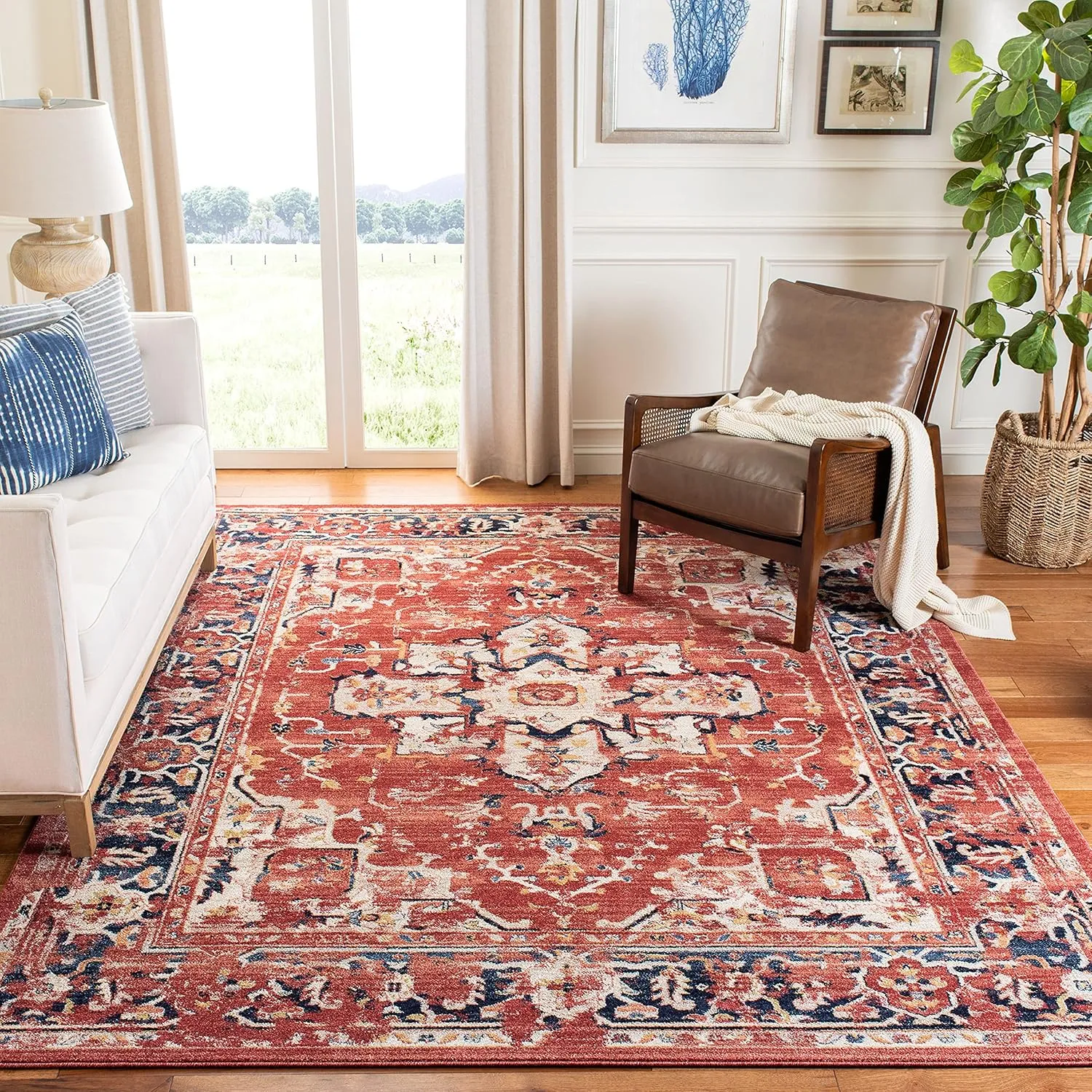SAFAVIEH Charleston Collection Area Rug - 9' x 12', Red & Ivory, Oriental Distressed Design, Non-Shedding & Easy Care, Ideal for High Traffic Areas in Living Room, Bedroom (CHL411Q)