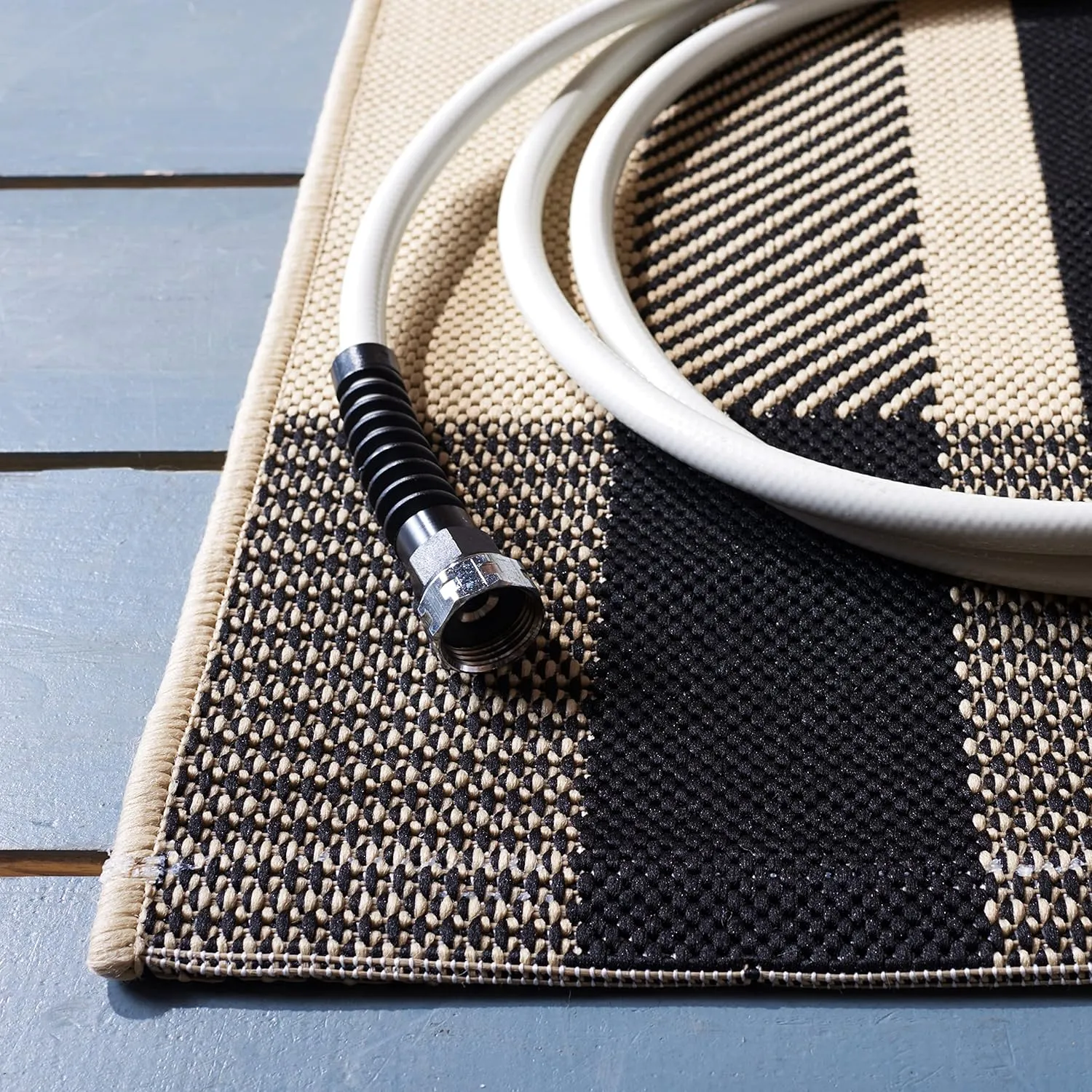 SAFAVIEH Courtyard Collection Area Rug - 5'3" x 7'7", Black & Bone, Indoor/Outdoor, Plaid Pattern, Weather Resistant & Washable, Ideal for Patio, Backyard, Mudroom, Deck, Dining Space (CY6201-216)
