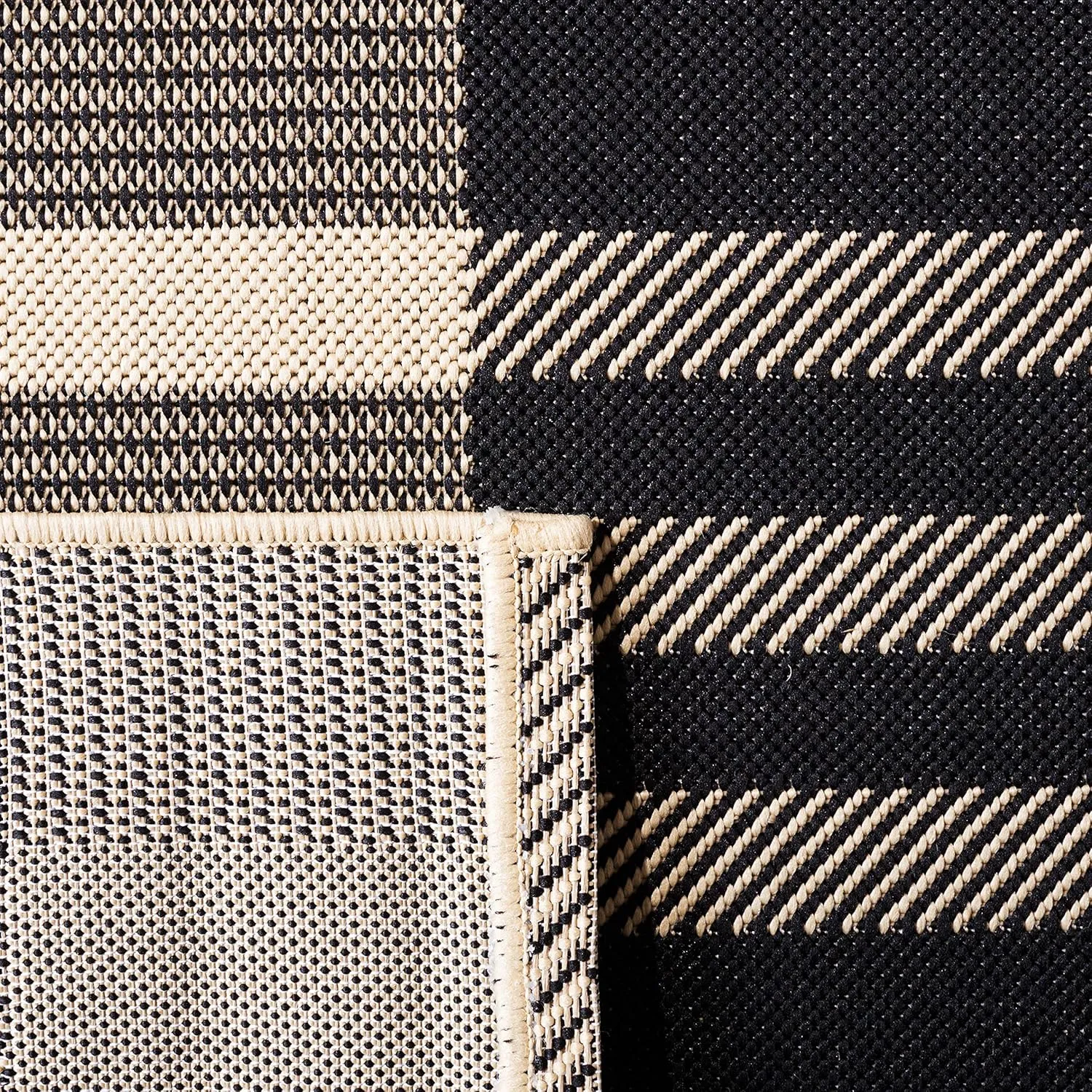 SAFAVIEH Courtyard Collection Area Rug - 5'3" x 7'7", Black & Bone, Indoor/Outdoor, Plaid Pattern, Weather Resistant & Washable, Ideal for Patio, Backyard, Mudroom, Deck, Dining Space (CY6201-216)