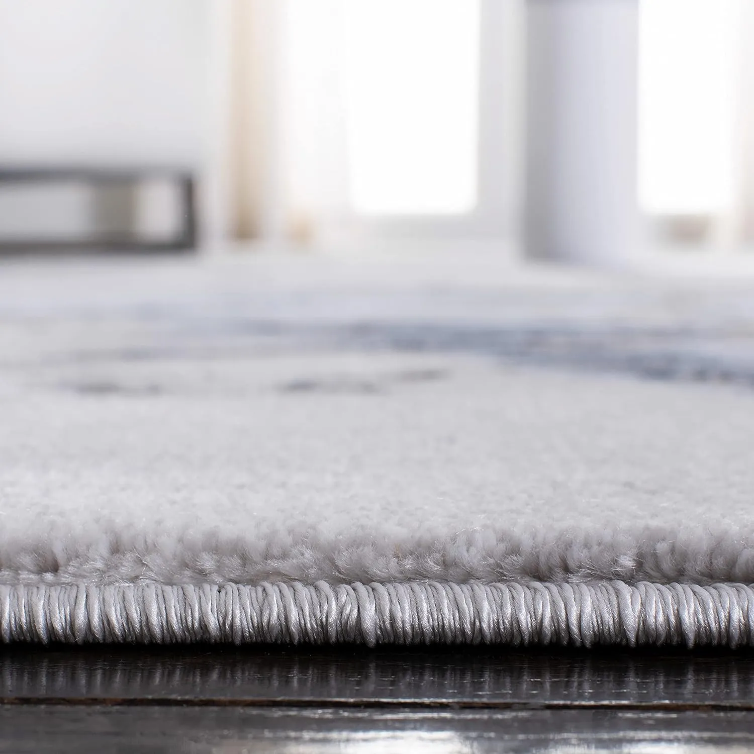SAFAVIEH Craft Collection Area Rug - 6'7" x 9', Grey & Blue, Modern Abstract Design, Non-Shedding & Easy Care, Ideal for High Traffic Areas in Living Room, Bedroom (CFT877L)
