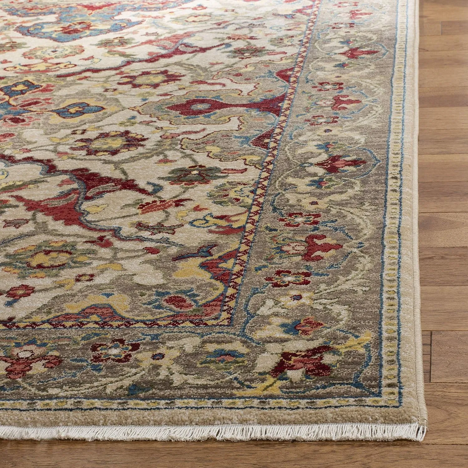 SAFAVIEH Kashan Collection Area Rug - 5'1" x 7'5", Ivory & Taupe, Traditional Oriental Design, Non-Shedding & Easy Care, Ideal for High Traffic Areas in Living Room, Bedroom (KSN307A)