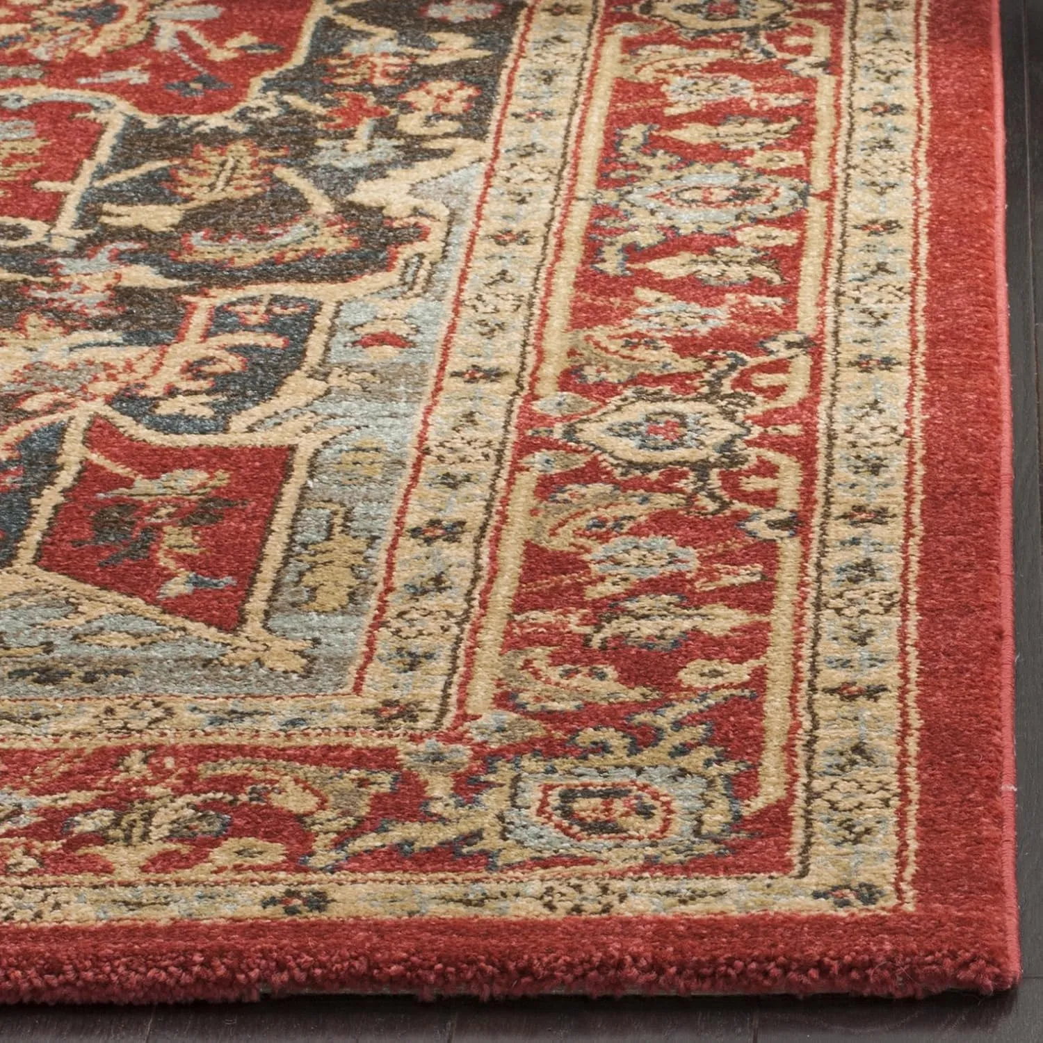 SAFAVIEH Mahal Collection Accent Rug - 2'2" x 4', Red & Red, Traditional Oriental Design, Non-Shedding & Easy Care, Ideal for High Traffic Areas in Entryway, Living Room, Bedroom (MAH625D)