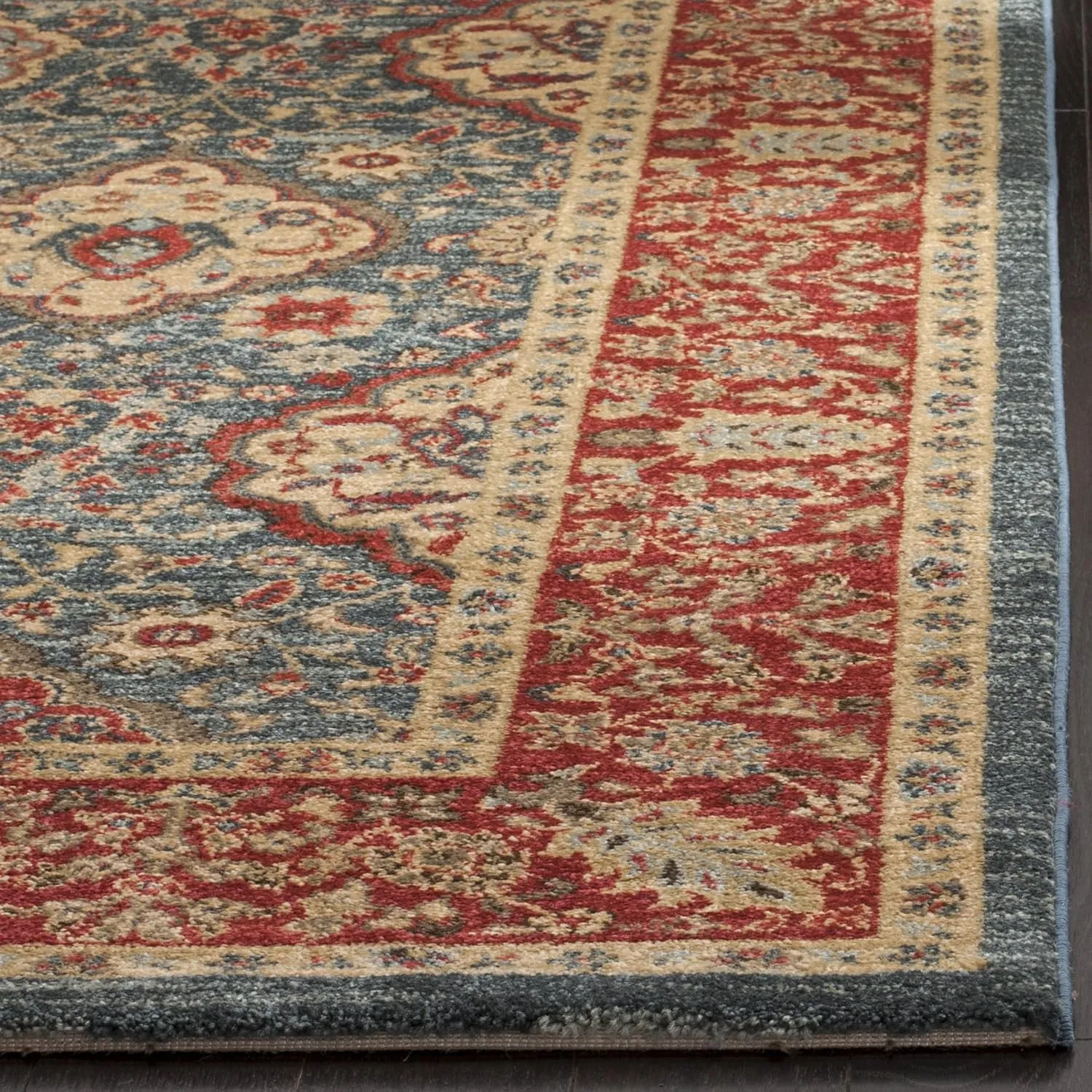 SAFAVIEH Mahal Collection Area Rug - 8' x 10', Navy & Red, Traditional Oriental Design, Non-Shedding & Easy Care, Ideal for High Traffic Areas in Living Room, Bedroom (MAH655C)