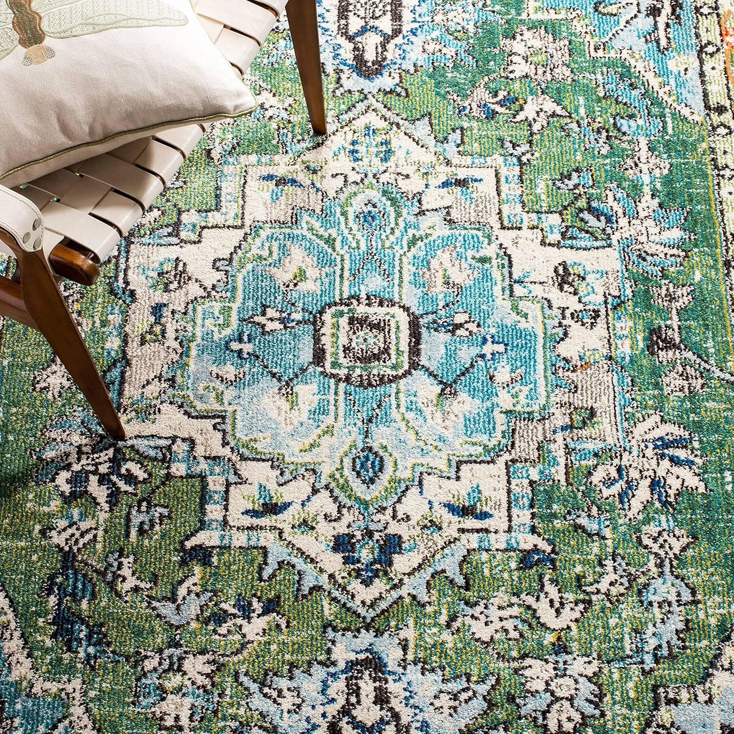 SAFAVIEH Monaco Collection Area Rug - 6'7" x 9'2", Green & Turquoise, Boho Oriental Medallion Design, Non-Shedding & Easy Care, Ideal for High Traffic Areas in Living Room, Bedroom (MNC207Y)