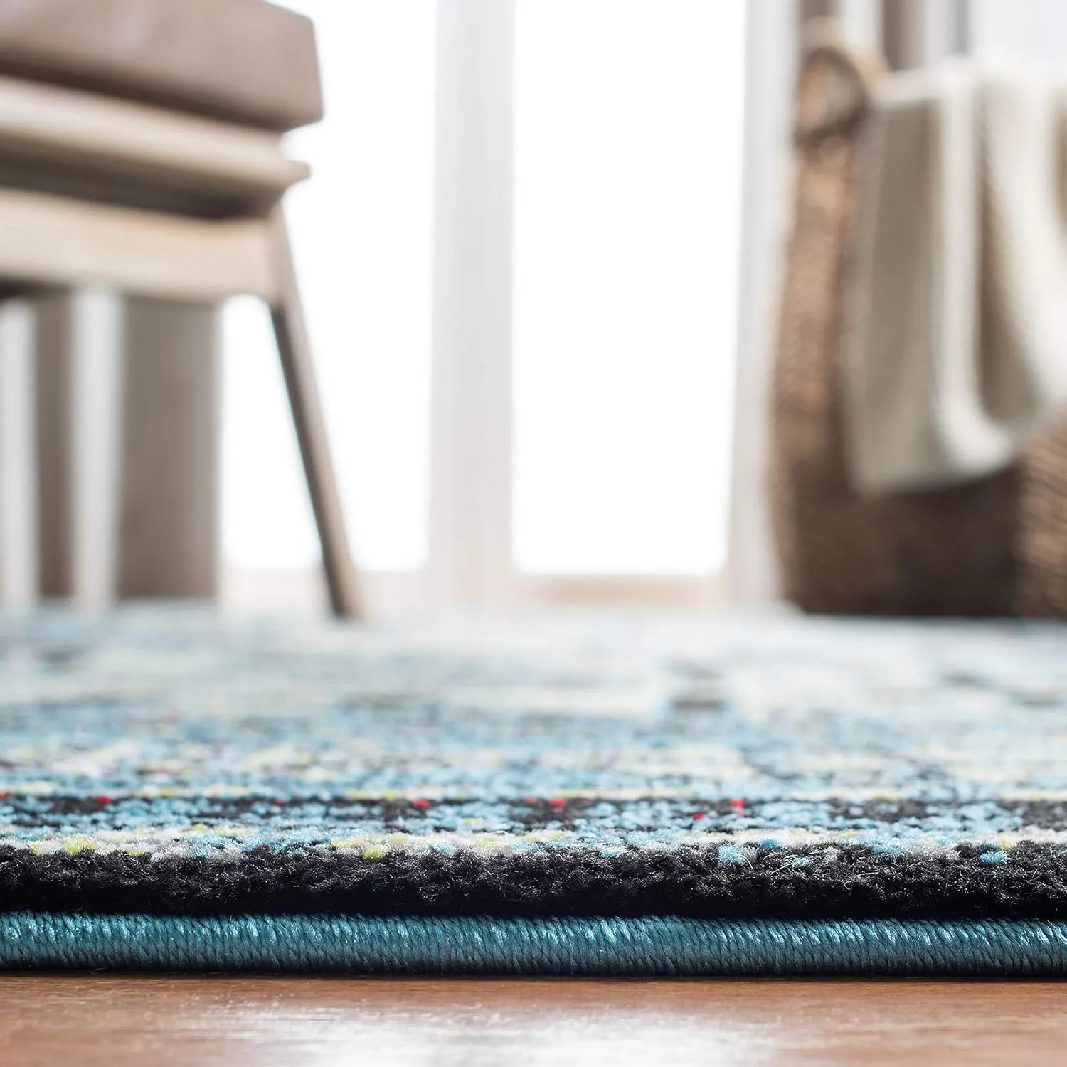 SAFAVIEH Vintage Hamadan Collection Area Rug - 6'7" x 9', Light Blue & Black, Traditional Oriental Design, Non-Shedding & Easy Care, Ideal for High Traffic Areas in Living Room, Bedroom (VTH213M)