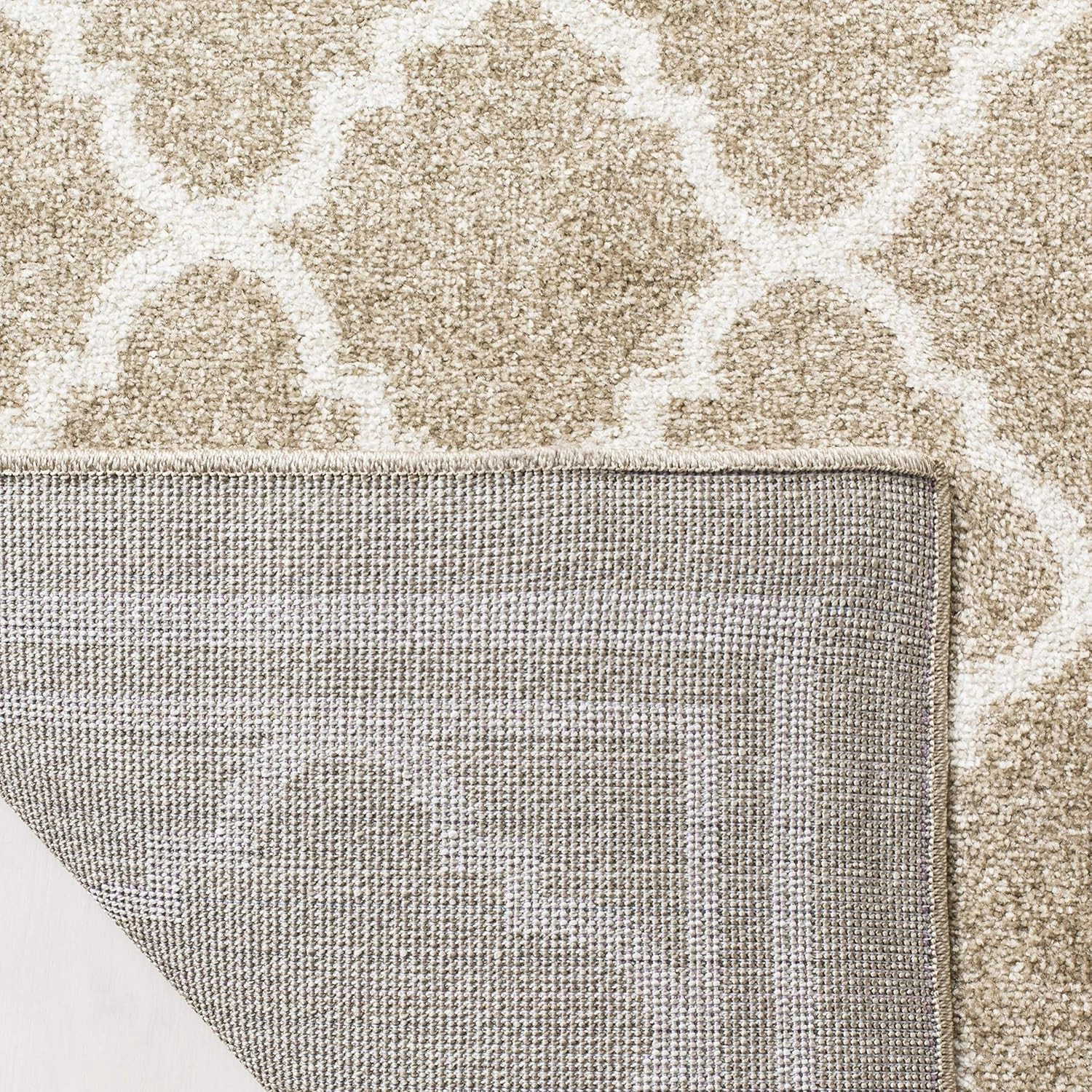 SAFAVIEH Amherst Collection Area Rug - 8' x 10', Wheat & Beige, Moroccan Trellis Design, Non-Shedding & Easy Care, Ideal for High Traffic Areas in Living Room, Bedroom (AMT422S)