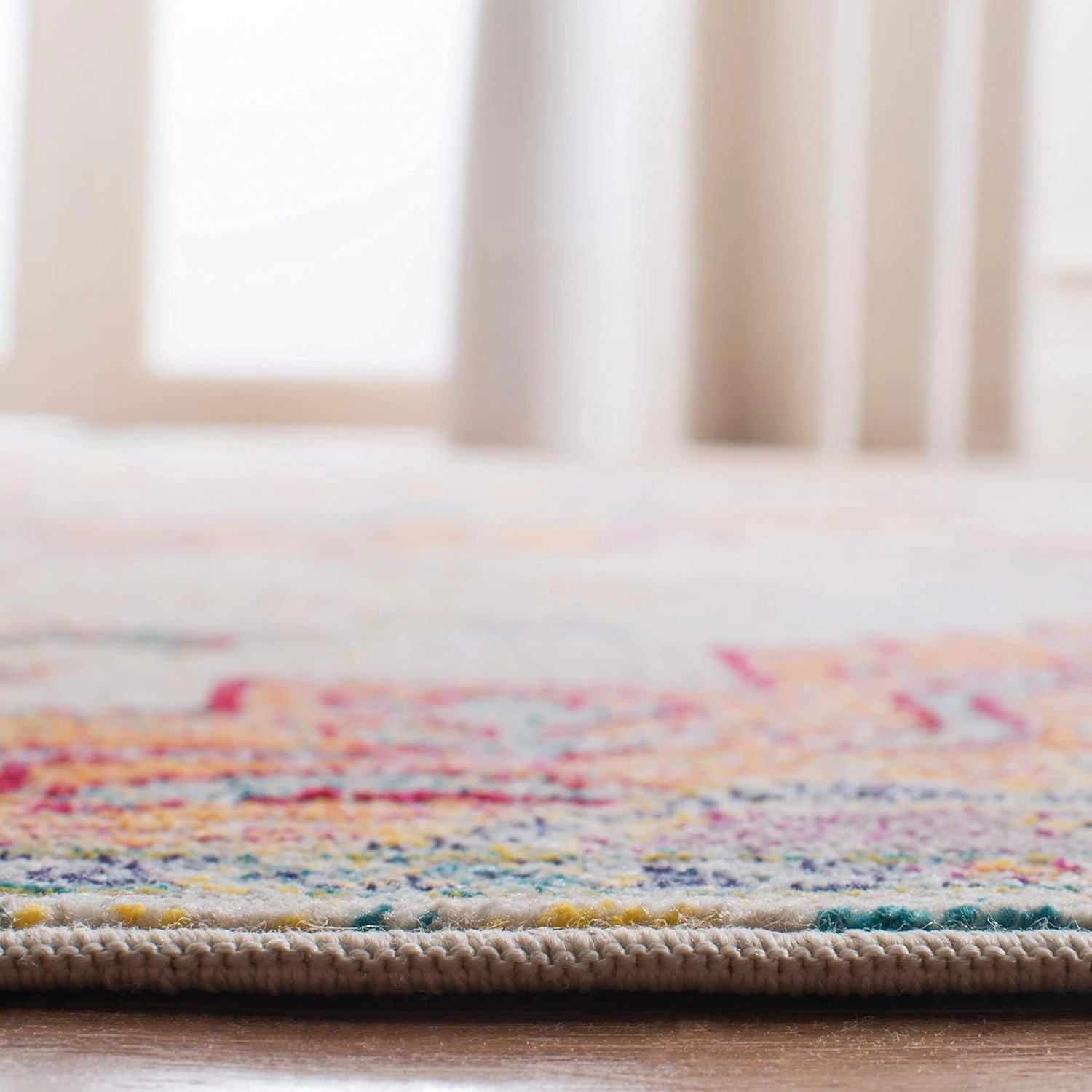 SAFAVIEH Crystal Collection Area Rug - 5' x 8', Light Blue & Fuchsia, Medallion Distressed Design, Non-Shedding & Easy Care, Ideal for High Traffic Areas in Living Room, Bedroom (CRS501B)