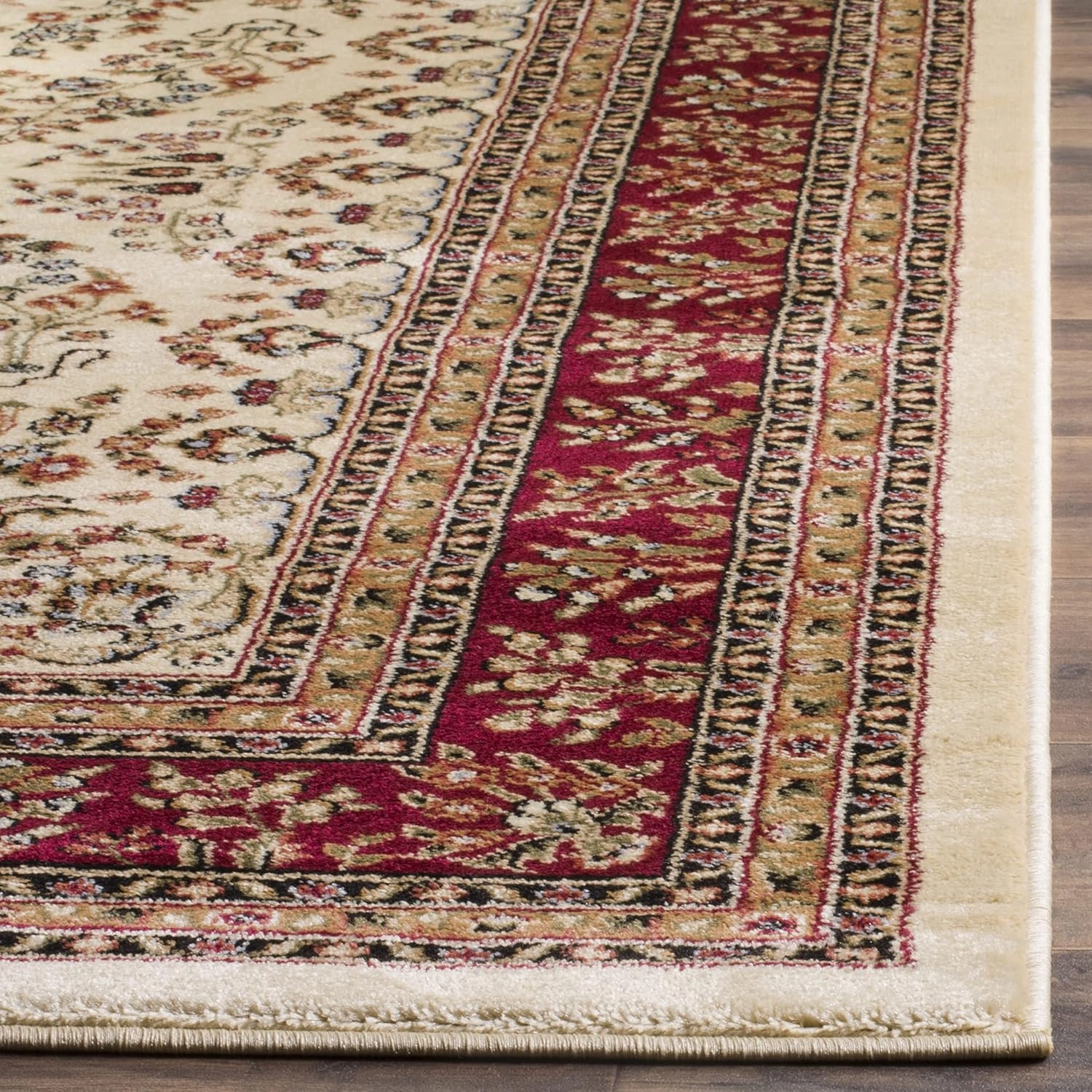 SAFAVIEH Lyndhurst Collection Runner Rug - 2'3" x 6', Ivory & Red, Traditional Oriental Design, Non-Shedding & Easy Care, Ideal for High Traffic Areas in Living Room, Bedroom (LNH331A)