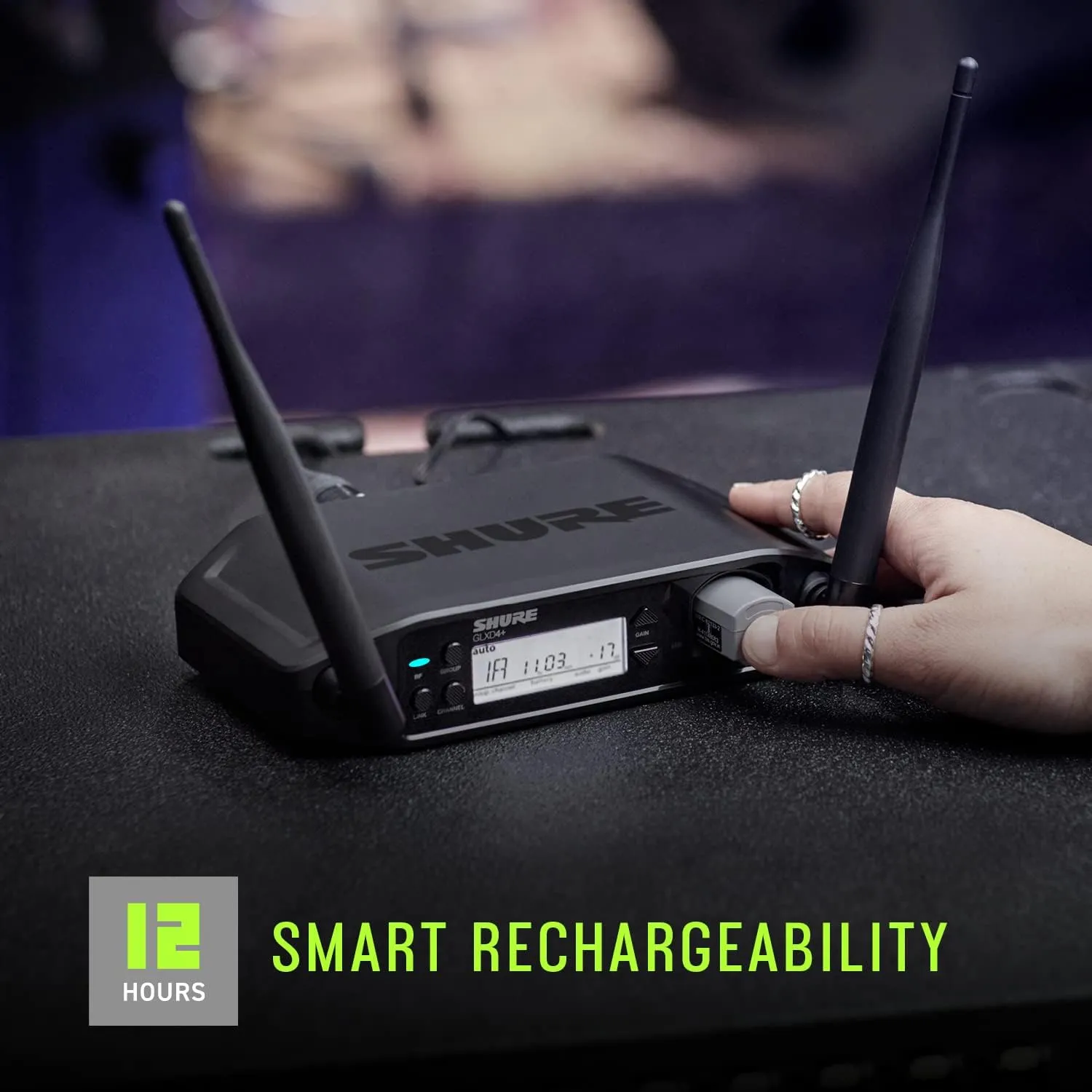 Shure GLXD4  Pro Digital Single Channel Receiver - for use with GLX-D  Dual Band Wireless Systems, Transmitter Sold Separately (GLXD4 =-Z3)