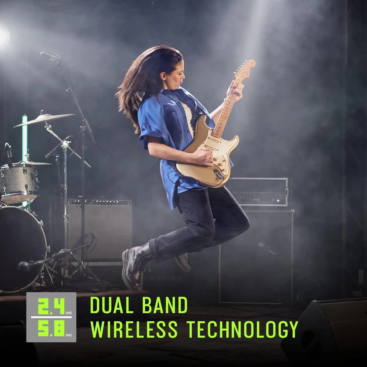 Shure GLXD4  Pro Digital Single Channel Receiver - for use with GLX-D  Dual Band Wireless Systems, Transmitter Sold Separately (GLXD4 =-Z3)