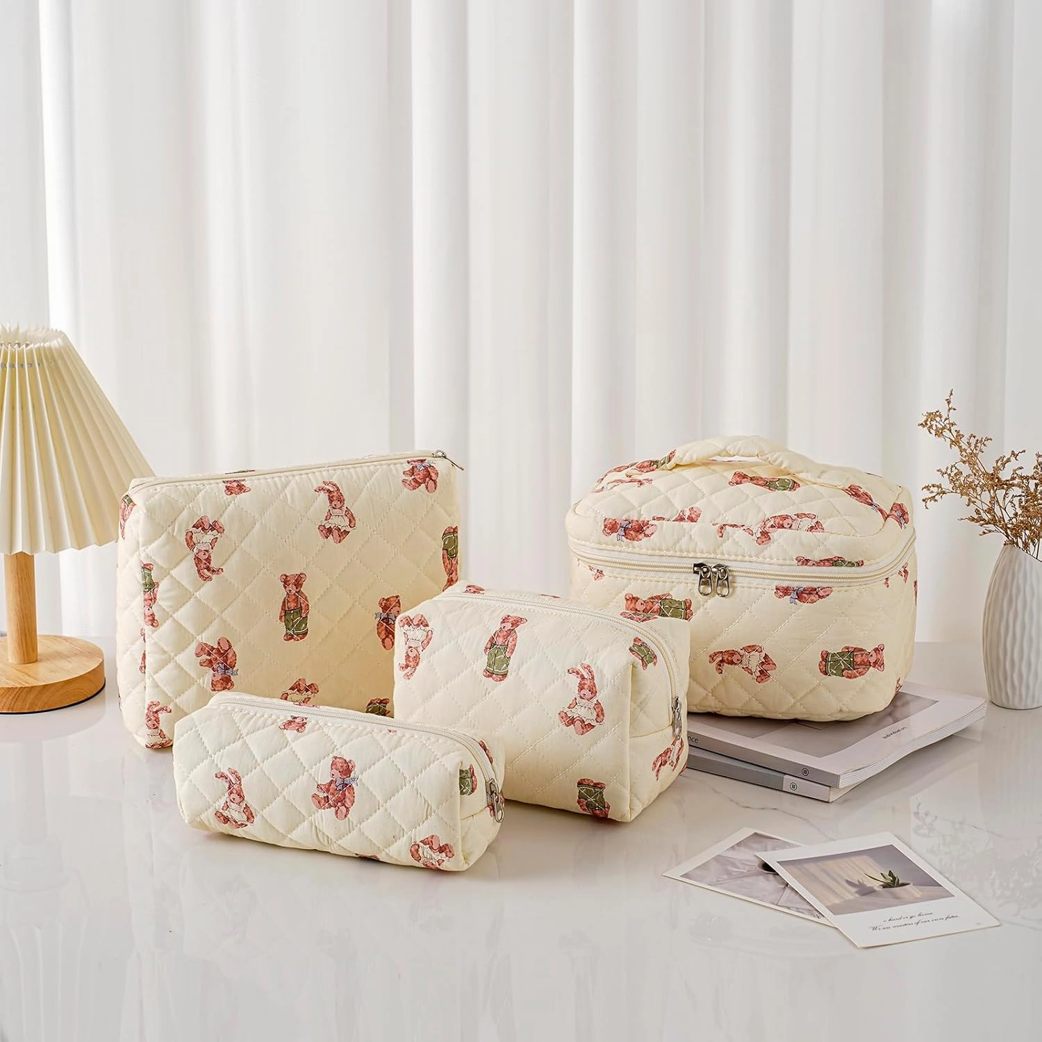 uekeboag 2 pcs Large Floral Quilted Makeup Bag Set for Women, Cotton Quilted Big Cosmetic Bag, Coquette Aesthetic Cute Travel Toiletry Bag